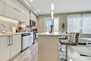 310 - 93 34 Avenue Sw, Condo with 1 bedrooms, 1 bathrooms and 1 parking in Calgary AB | Image 3