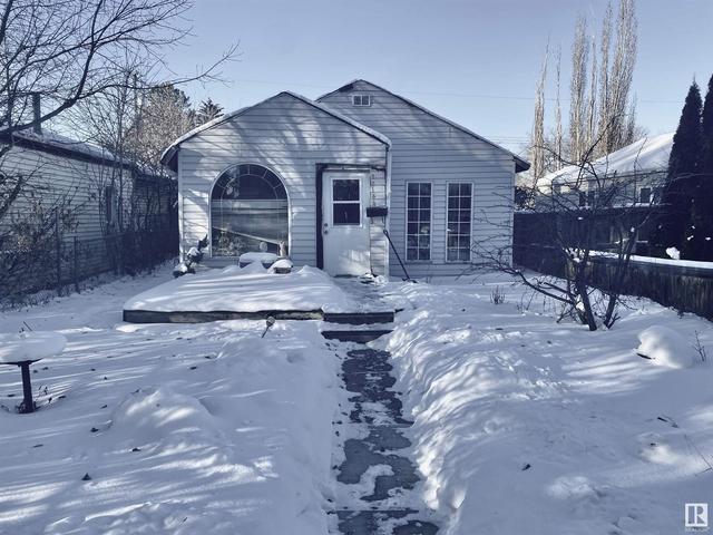 12144 95 St Nw, House detached with 2 bedrooms, 1 bathrooms and null parking in Edmonton AB | Card Image