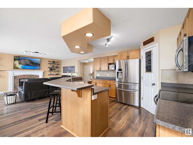 3716 161 Av Nw, House detached with 3 bedrooms, 2 bathrooms and null parking in Edmonton AB | Image 4
