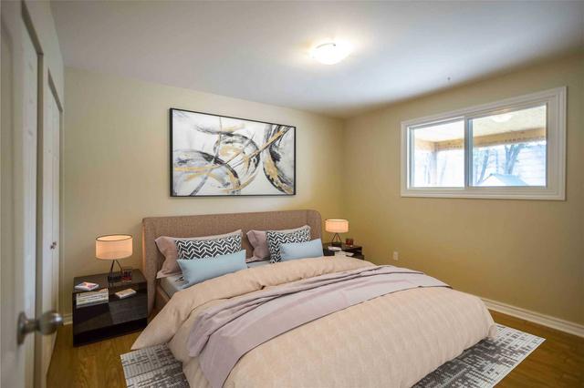 886 Marinet Cres, House detached with 3 bedrooms, 2 bathrooms and 16 parking in Pickering ON | Image 7