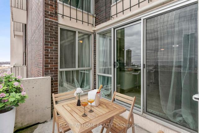 818 - 60 Southport St, Condo with 2 bedrooms, 1 bathrooms and 1 parking in Toronto ON | Image 31