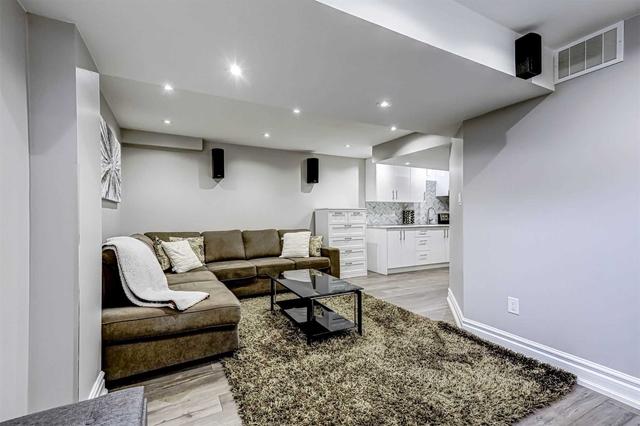 118 Zia Dodda Cres, House semidetached with 4 bedrooms, 4 bathrooms and 4 parking in Brampton ON | Image 13