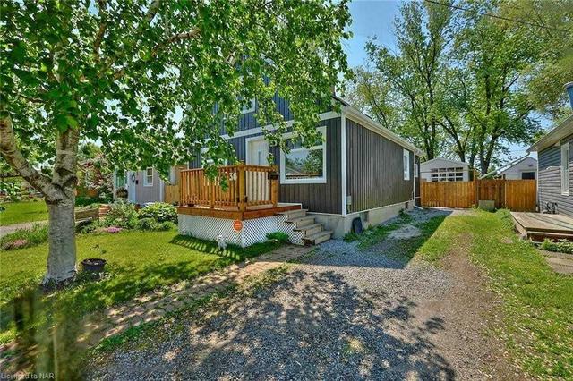 36 Alexandra Blvd, House detached with 3 bedrooms, 2 bathrooms and 4 parking in St. Catharines ON | Image 13