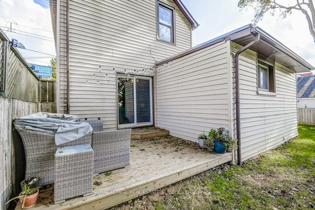 13 Woodbine Cres, House detached with 3 bedrooms, 2 bathrooms and 1 parking in Hamilton ON | Image 28