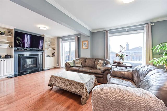 34 Mercer Cres, House attached with 3 bedrooms, 4 bathrooms and 6 parking in Markham ON | Image 31