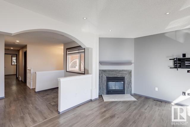 133 - 11115 9 Av Nw, House attached with 3 bedrooms, 2 bathrooms and null parking in Edmonton AB | Image 7