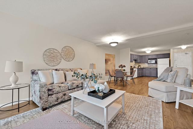 202 - 4 Albert St, Condo with 1 bedrooms, 1 bathrooms and 1 parking in Cambridge ON | Image 14