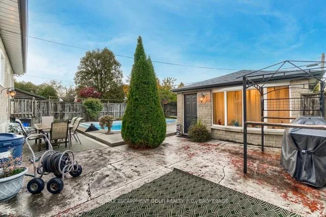 151 Hixon Rd, House detached with 3 bedrooms, 3 bathrooms and 3 parking in Hamilton ON | Image 33
