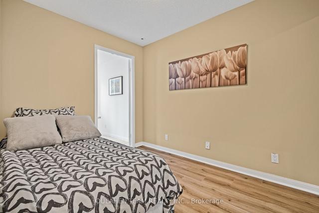 1306 - 28 Sommerset Way, Townhouse with 3 bedrooms, 3 bathrooms and 1 parking in Toronto ON | Image 17
