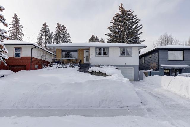 327 47 Avenue Sw, House detached with 3 bedrooms, 1 bathrooms and 2 parking in Calgary AB | Image 12