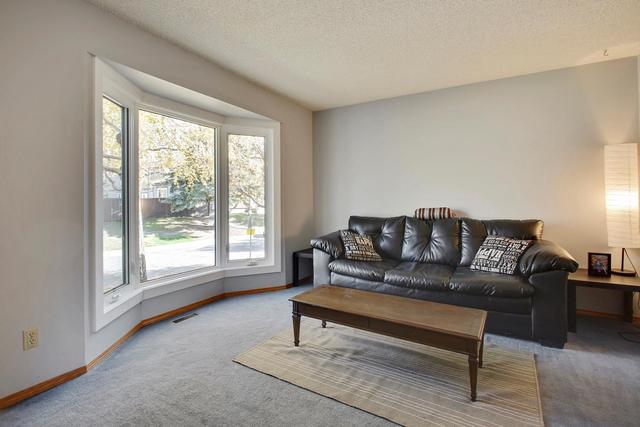 39 - 6103 Madigan Drive Ne, Home with 3 bedrooms, 1 bathrooms and 1 parking in Calgary AB | Image 1