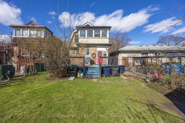 76 Rosemount Ave, House detached with 4 bedrooms, 3 bathrooms and 1 parking in Toronto ON | Image 33