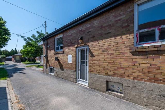 159 North Carson St, House detached with 3 bedrooms, 2 bathrooms and 3 parking in Toronto ON | Image 17