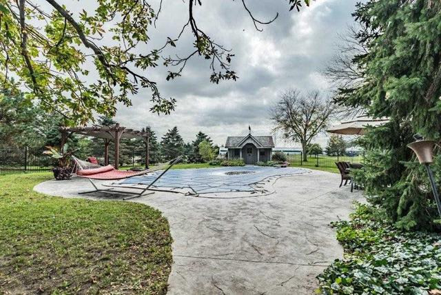 21664 Mull Rd, Home with 4 bedrooms, 2 bathrooms and 4 parking in Chatham Kent ON | Image 17