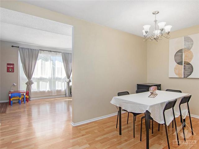 1965 Greenway Park Lane, Townhouse with 3 bedrooms, 2 bathrooms and 2 parking in Ottawa ON | Image 7