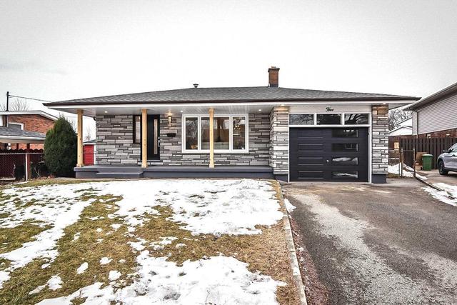 5 Vera Crt, House detached with 3 bedrooms, 2 bathrooms and 1 parking in Hamilton ON | Image 1