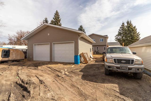 3810 42 Avenue, House detached with 7 bedrooms, 4 bathrooms and 3 parking in Red Deer AB | Image 40