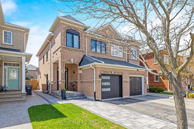 5654 Longboat Ave, House semidetached with 3 bedrooms, 4 bathrooms and 4 parking in Mississauga ON | Image 12