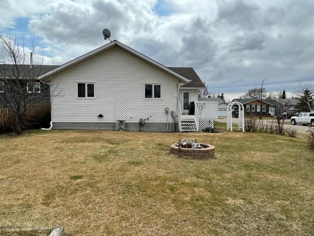 11512 106 Avenue, House detached with 5 bedrooms, 3 bathrooms and 4 parking in Fairview AB | Image 21