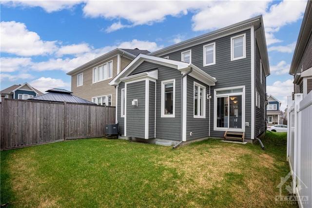 197 Equitation Circle, House detached with 3 bedrooms, 3 bathrooms and 3 parking in Ottawa ON | Image 30