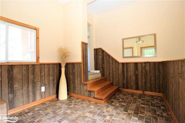 8185 Highway 522, House detached with 2 bedrooms, 1 bathrooms and 6 parking in Parry Sound, Unorganized, Centre Part ON | Image 17