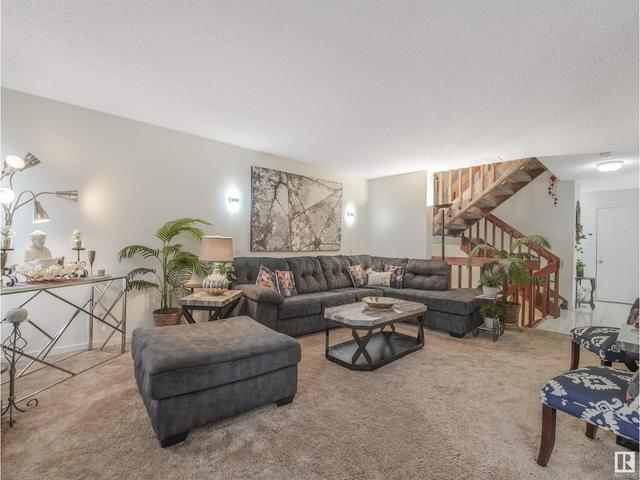 2216 113 St Nw, House semidetached with 4 bedrooms, 2 bathrooms and null parking in Edmonton AB | Image 23