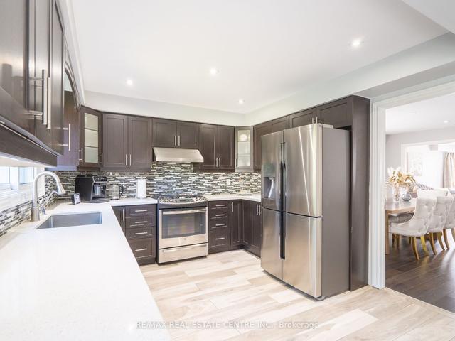 1442 Winterbourne Dr, House detached with 4 bedrooms, 4 bathrooms and 6 parking in Oakville ON | Image 33