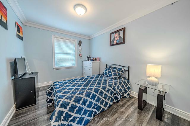 121 Riverside Dr, House detached with 3 bedrooms, 3 bathrooms and 3 parking in Oshawa ON | Image 8