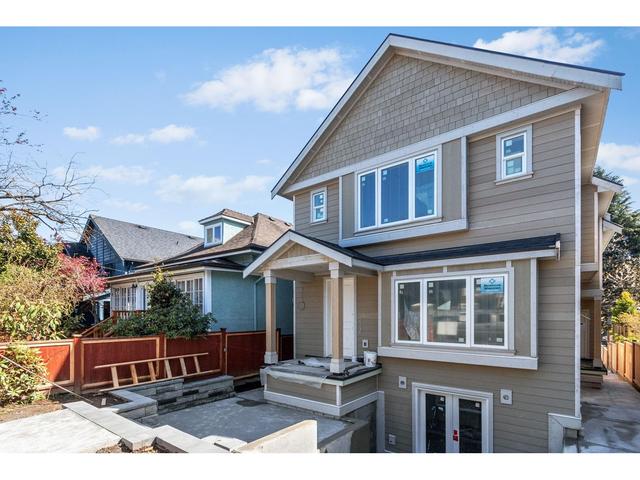 sl2 - 1572 E 11 Avenue, House detached with 3 bedrooms, 4 bathrooms and null parking in Vancouver BC | Image 11