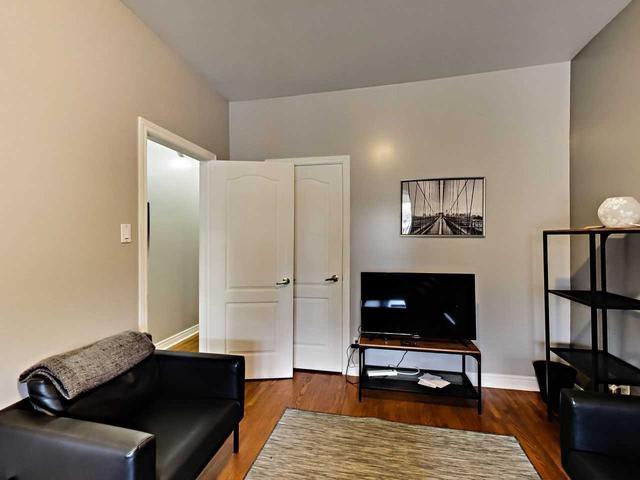 upper - 456 Symington Ave, House semidetached with 2 bedrooms, 1 bathrooms and 0 parking in Toronto ON | Image 9