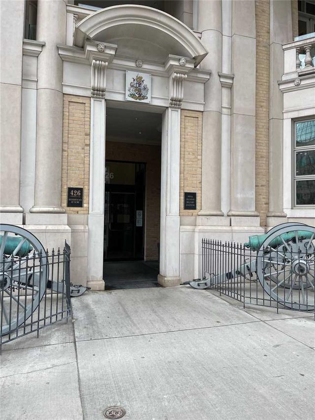 1710 - 426 University Ave, Condo with 1 bedrooms, 1 bathrooms and 0 parking in Toronto ON | Image 6