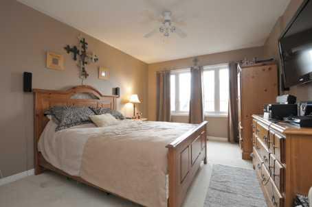 80 Furrow Dr, House detached with 4 bedrooms, 3 bathrooms and 4 parking in Whitby ON | Image 7
