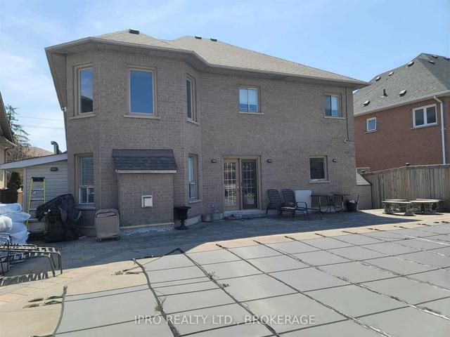 274 Falstaff Ave, House detached with 4 bedrooms, 4 bathrooms and 6 parking in Toronto ON | Image 30