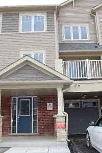 85 Tabaret Cres, House attached with 2 bedrooms, 2 bathrooms and 2 parking in Oshawa ON | Image 1