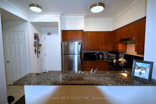 107 - 455 Rosewell Ave, Condo with 2 bedrooms, 2 bathrooms and 2 parking in Toronto ON | Image 38