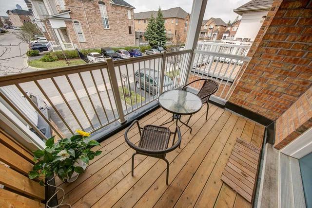6 - 601 Shoreline Dr, Townhouse with 3 bedrooms, 3 bathrooms and 3 parking in Mississauga ON | Image 2