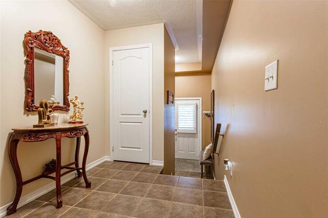 3 Soccavo Cres, Townhouse with 3 bedrooms, 4 bathrooms and 2 parking in Brampton ON | Image 32