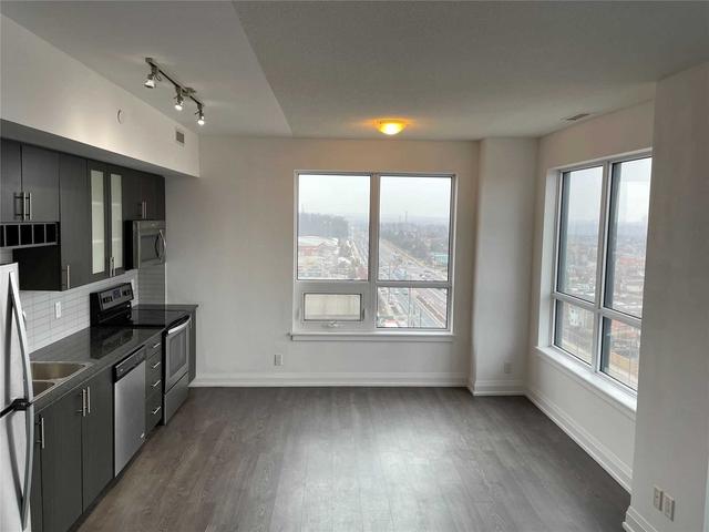 924 - 7900 Bathurst St, Condo with 2 bedrooms, 2 bathrooms and 1 parking in Vaughan ON | Image 4