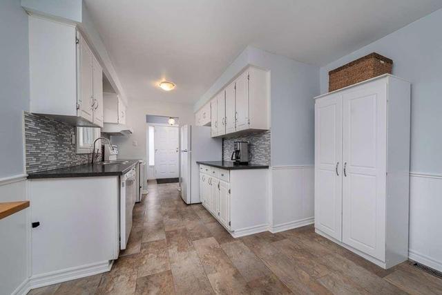 116 Kozlov St, House semidetached with 3 bedrooms, 2 bathrooms and 2 parking in Barrie ON | Image 6