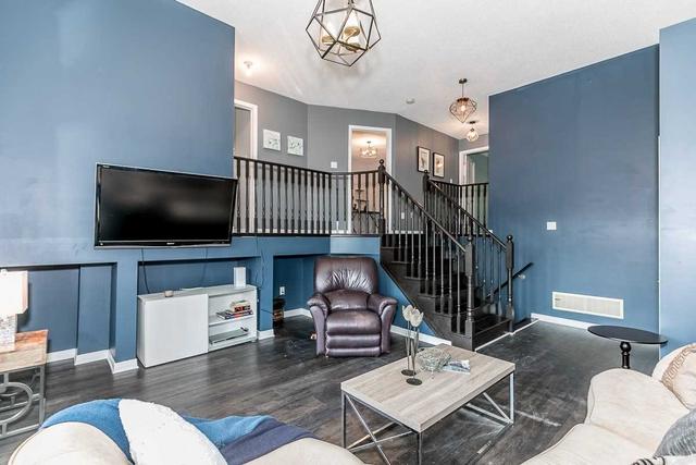 1040 Abram Crt, House detached with 3 bedrooms, 4 bathrooms and 4 parking in Innisfil ON | Image 9