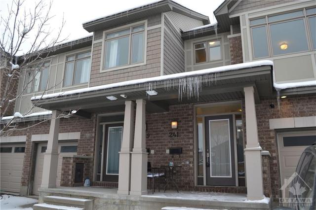 241 Overberg Way, Townhouse with 3 bedrooms, 3 bathrooms and 2 parking in Ottawa ON | Image 1