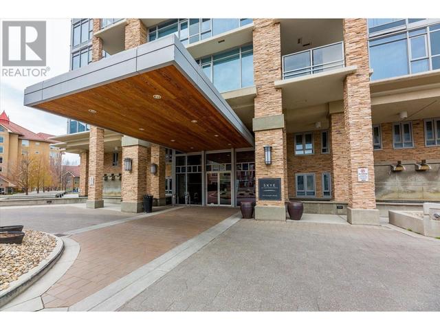 602 - 1075 Sunset Drive, Condo with 2 bedrooms, 2 bathrooms and null parking in Kelowna BC | Image 3