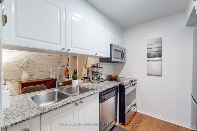 603 - 38 Stadium Rd, Townhouse with 2 bedrooms, 1 bathrooms and 1 parking in Toronto ON | Image 3
