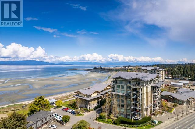 305 - 194 Beachside Dr, Condo with 1 bedrooms, 1 bathrooms and 1 parking in Parksville BC | Card Image