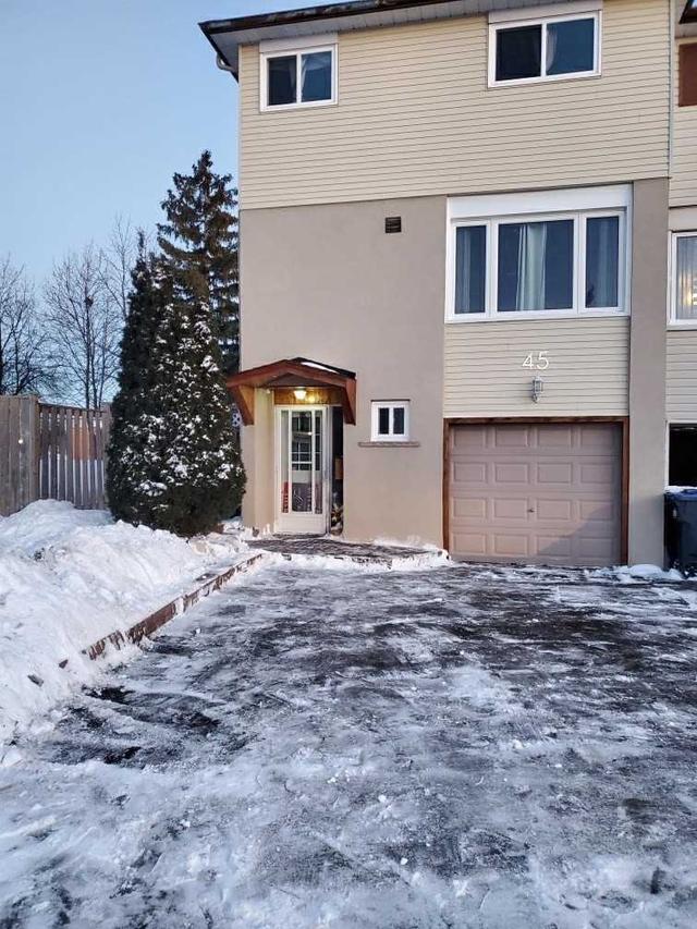 45 Newlyn Cres, House semidetached with 3 bedrooms, 2 bathrooms and 4 parking in Brampton ON | Image 27