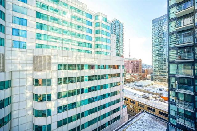 1017 - 87 Peter St, Condo with 2 bedrooms, 2 bathrooms and 0 parking in Toronto ON | Image 20