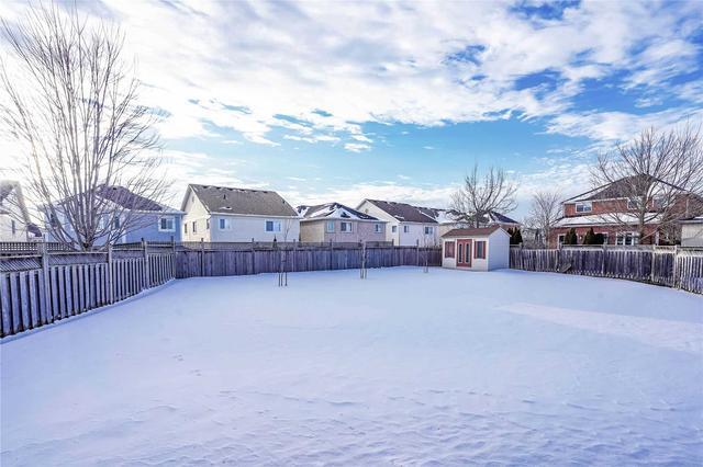 24 Kressman Crt, House detached with 4 bedrooms, 3 bathrooms and 6 parking in Whitby ON | Image 12