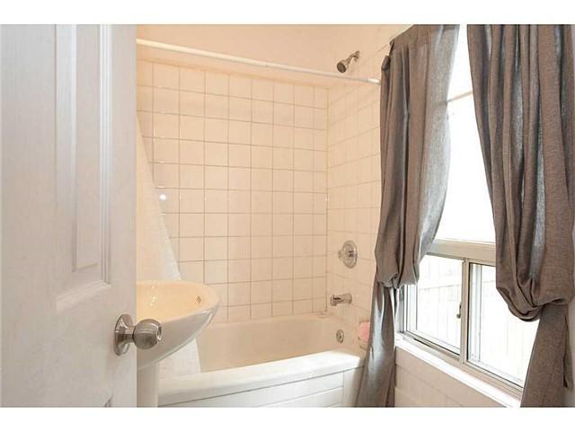 98 West Ave N, House semidetached with 2 bedrooms, 2 bathrooms and null parking in Hamilton ON | Image 13