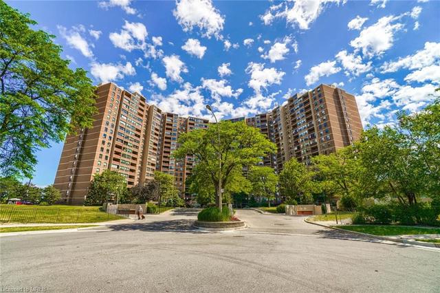 716 The West Mall, House attached with 1 bedrooms, 1 bathrooms and 1 parking in Toronto ON | Image 1