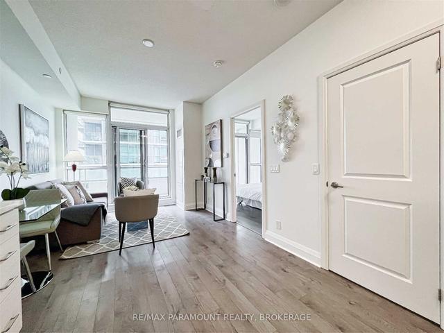 701 - 17 Zorra St, Condo with 1 bedrooms, 1 bathrooms and 0 parking in Toronto ON | Image 32